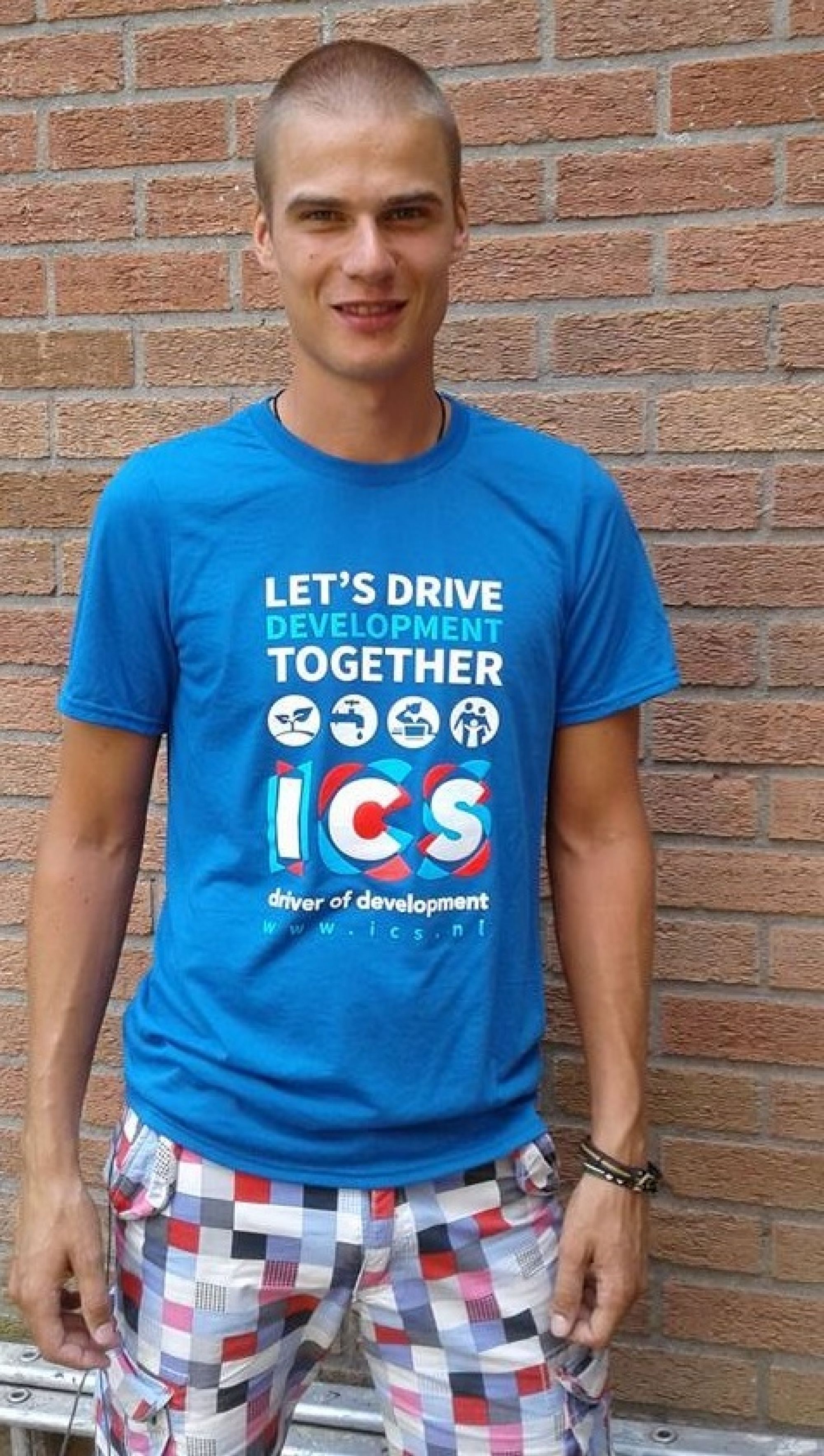 Steven Geerts in ICS shirt web.jpg